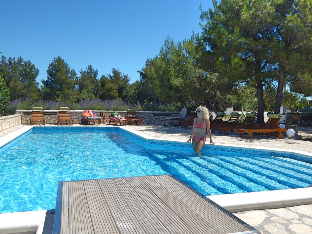 Rooms Camp Marina Lozovac Buitenkant foto